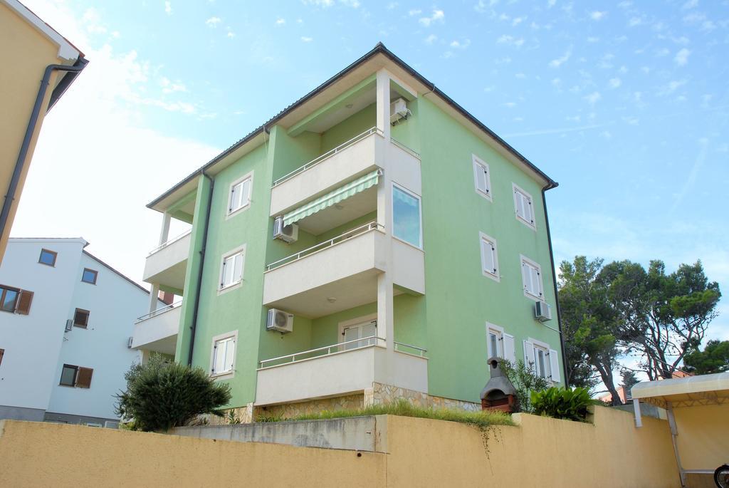 Apartments Green Village Premantura Exterior photo